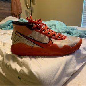 Kevin Durant YouTube shoes a little dirty not bad tho willing to negotiate